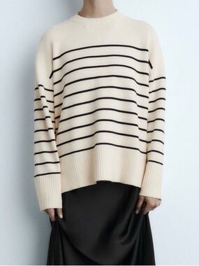 Zara Striped Cream Striped Crewneck Sweater